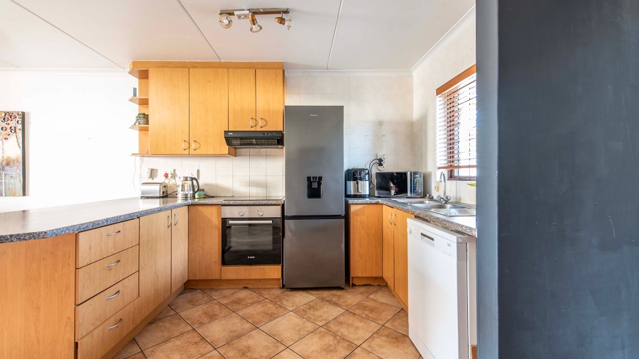 2 Bedroom Property for Sale in Parklands Western Cape